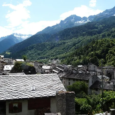 Cadelave Villa di Chiavenna