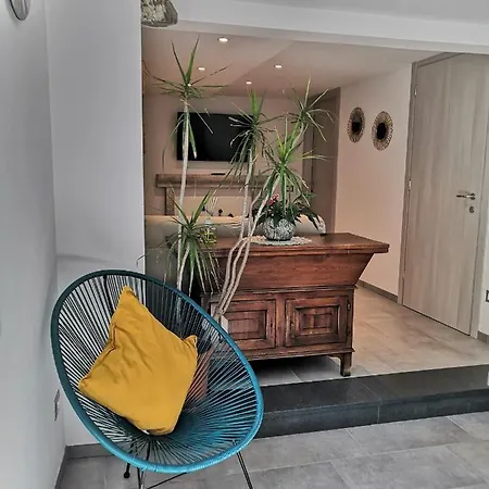 Apartment Cadelave
